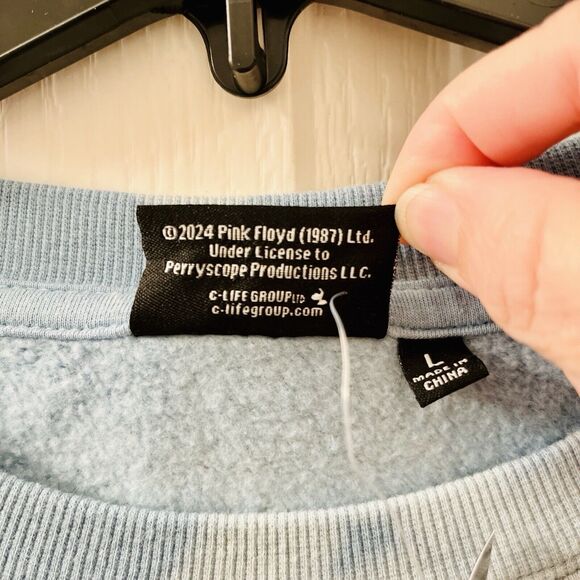 Pink Floyd Women's Large Sweatshirt Blue Clouds Tie Dye Embellished Pullover NWT - Picture 5 of 8